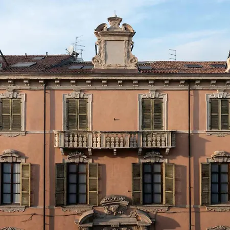 Pensjonat Dimora La Fratta 4*